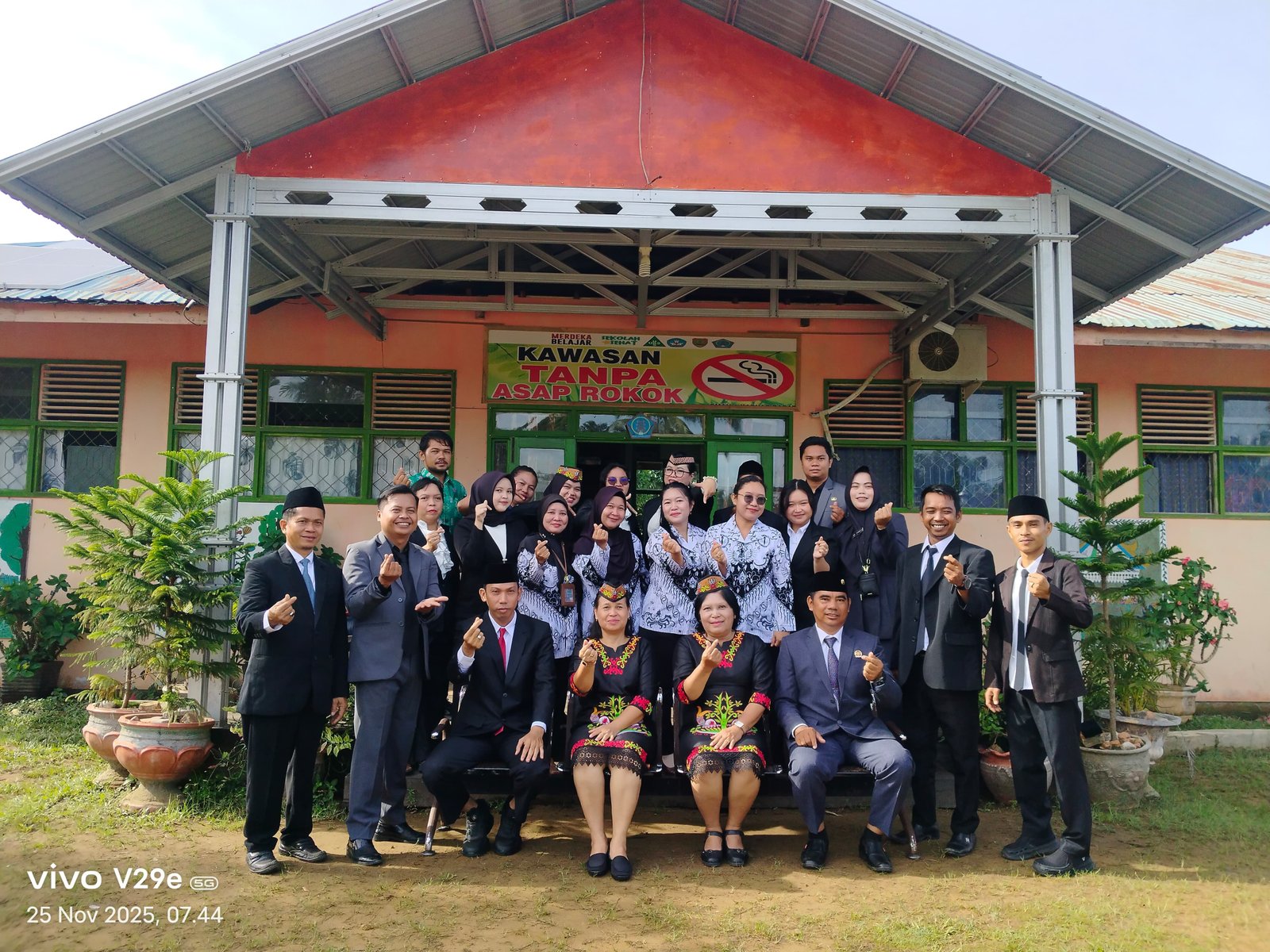 Tentang Sekolah